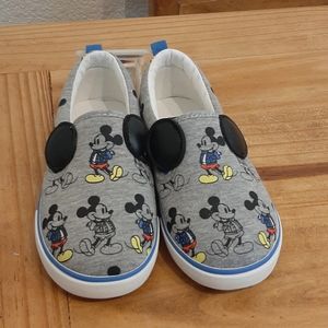 NWT Mickey GAP Shoes